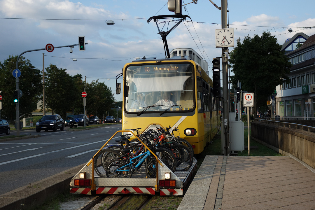 https://tmp.jerrycrazy.be/Forum_Hardware.fr/20190730_002_Deutschland_Stuttgart_011_Stuttgart_SSB_1001_Jaune.jpg